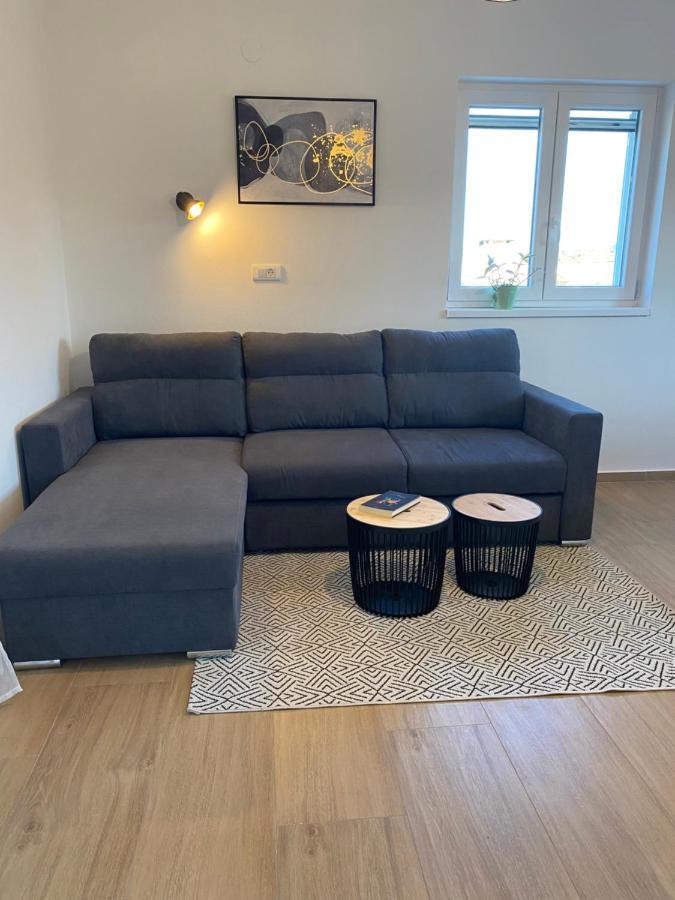 Apartments Rising Sun, Ražanac Екстериор снимка