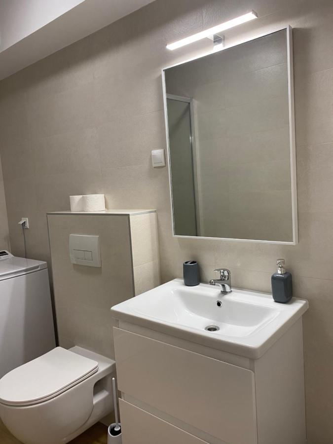 Apartments Rising Sun, Ražanac Екстериор снимка